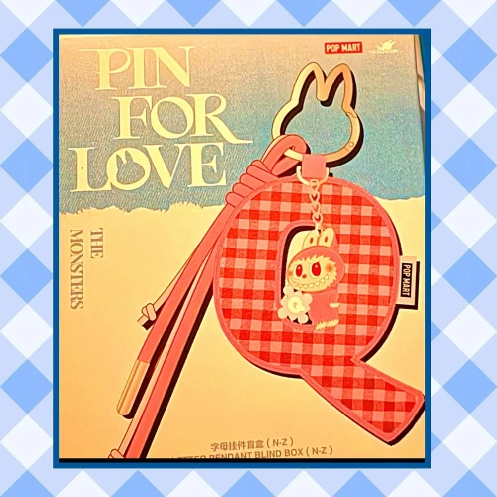 🐙🆕🐙 Pop Mart Pin For Love The Monsters Letter “W” Keyring Charm